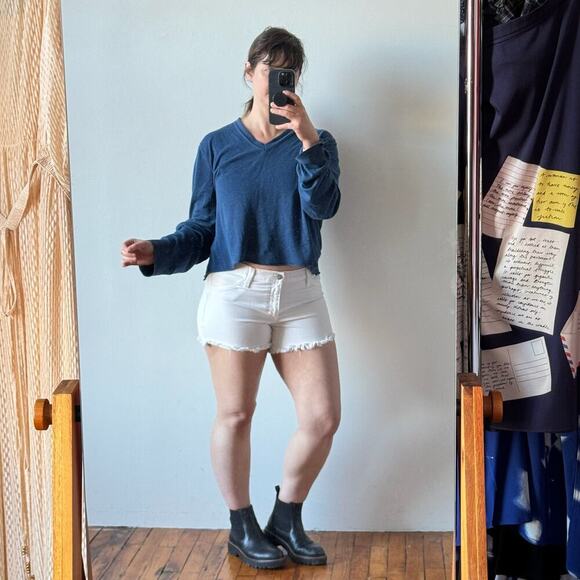JOE'S JEANS 'The Ozzie' Maternity Mid-Rise 4" White Shorts w/ Elastic Waist - Picture 1 of 9